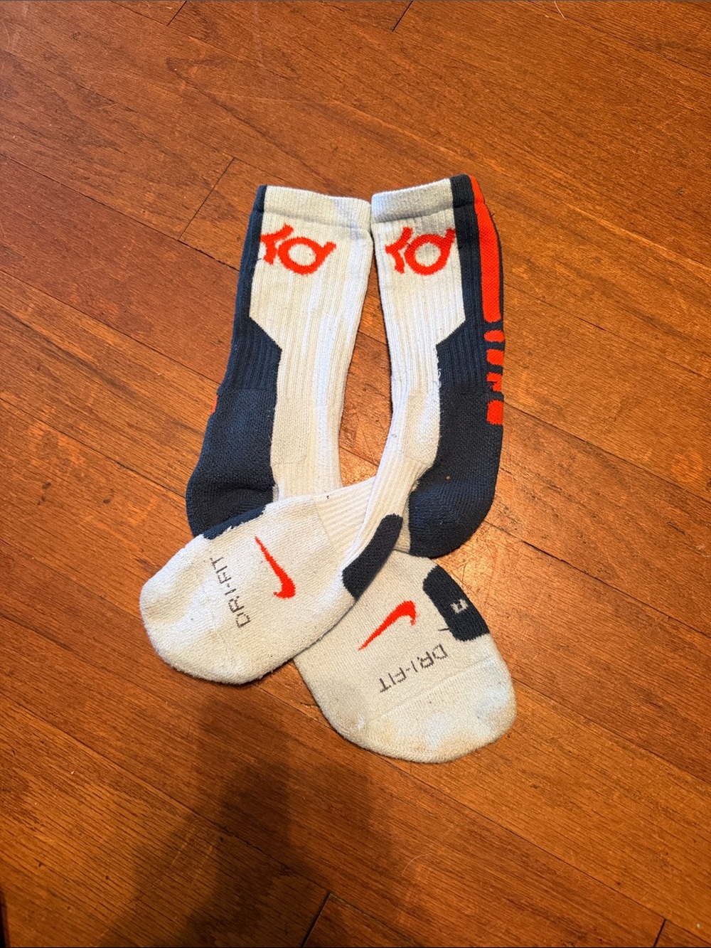 Nike Dri-FIT Men's Athletic Crew Socks - White/Black/Red